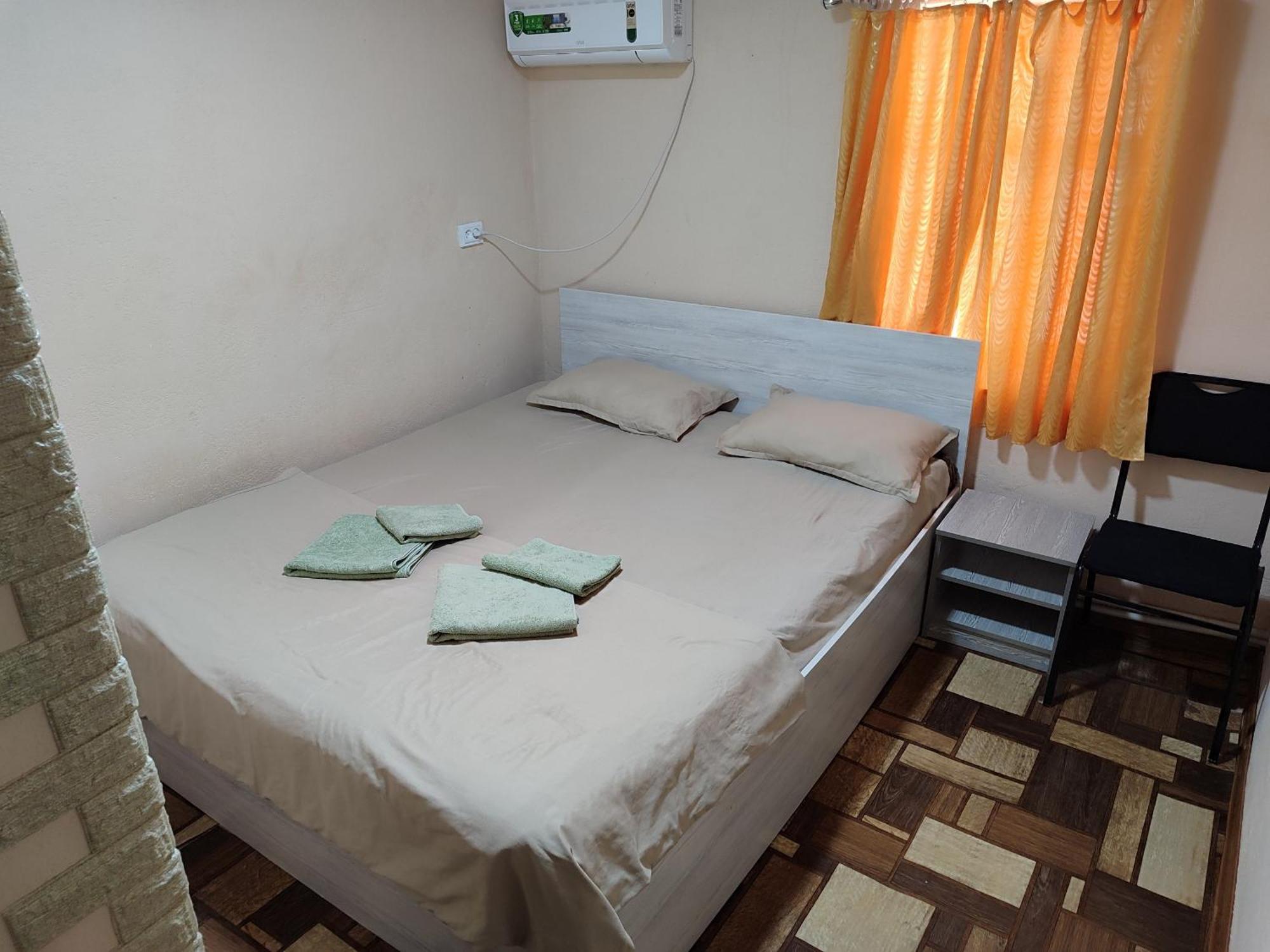 Family Guest House - Friends-J Nukus Buitenkant foto