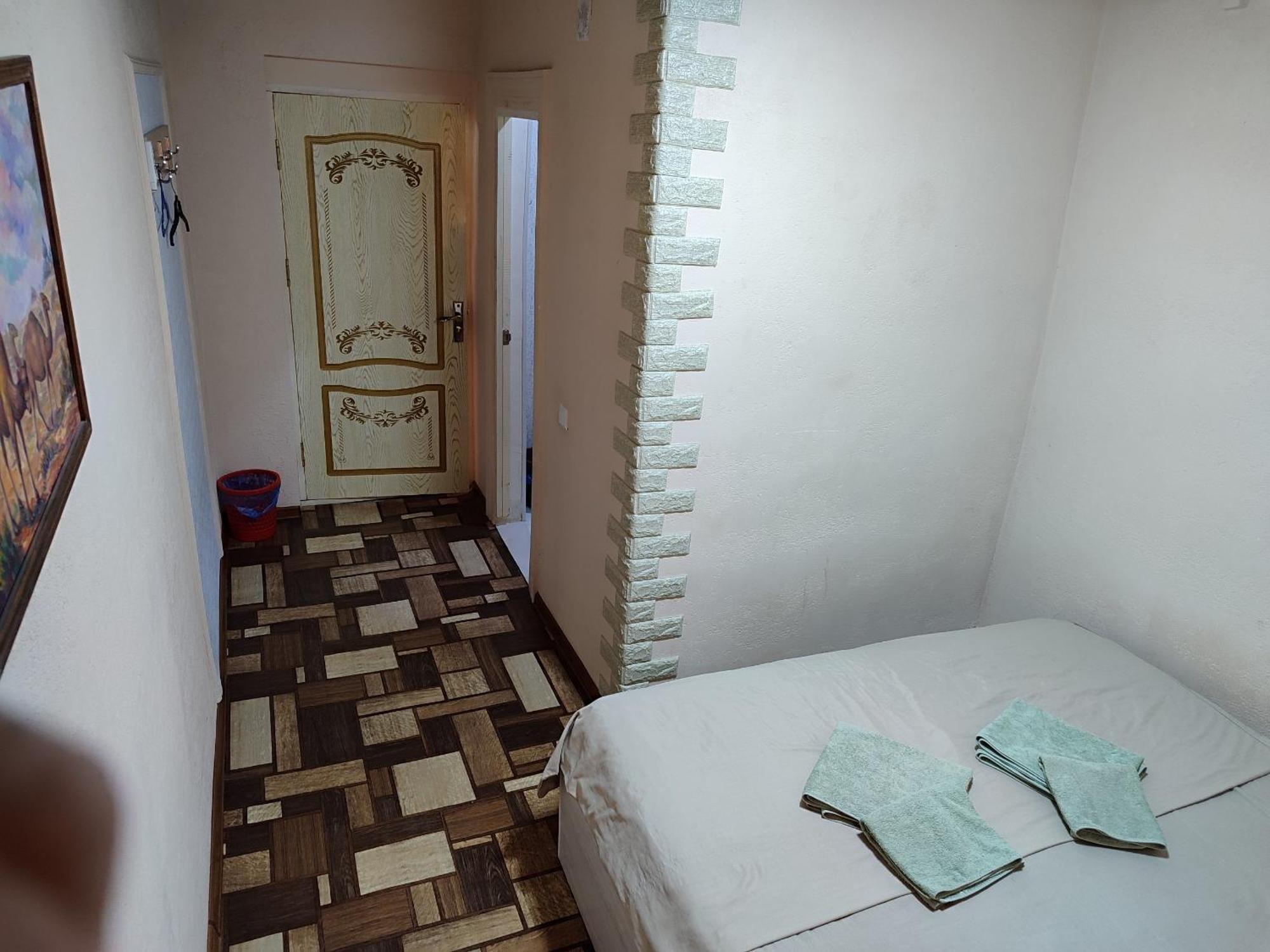 Family Guest House - Friends-J Nukus Buitenkant foto